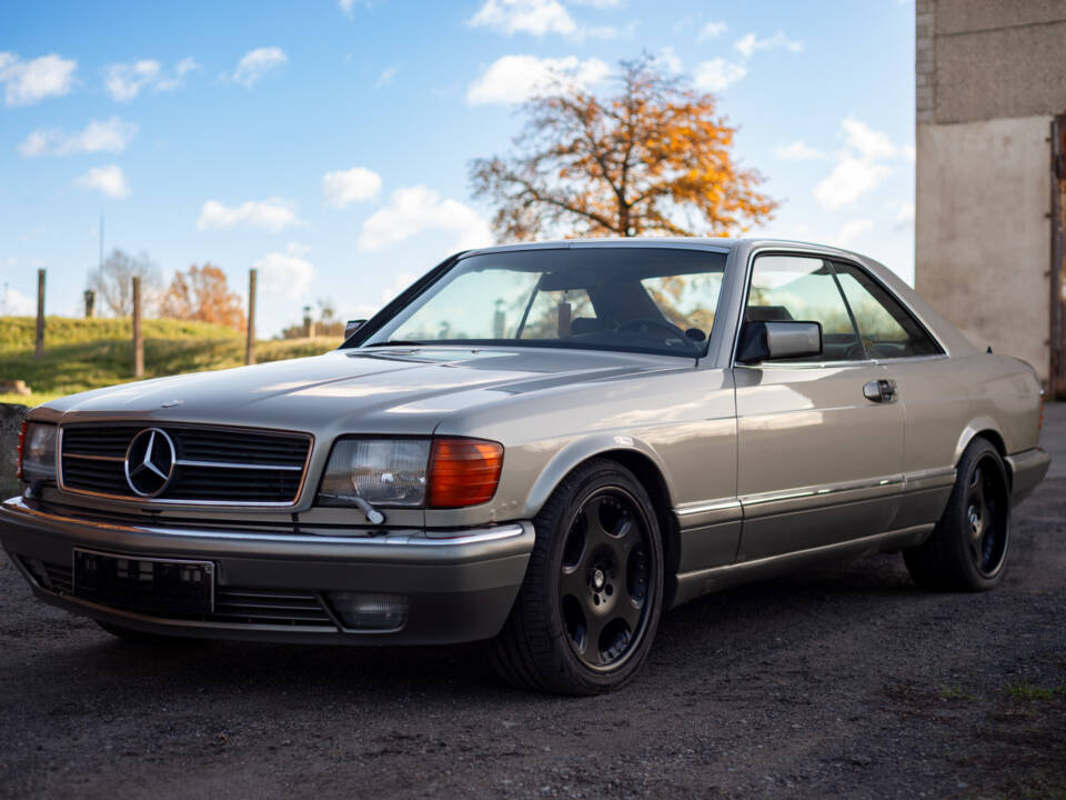 Image 45/95 of Mercedes-Benz 560 SEC (1985)