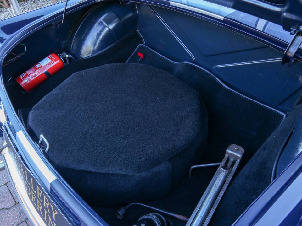 Image 42/50 de MG MGB (1966)