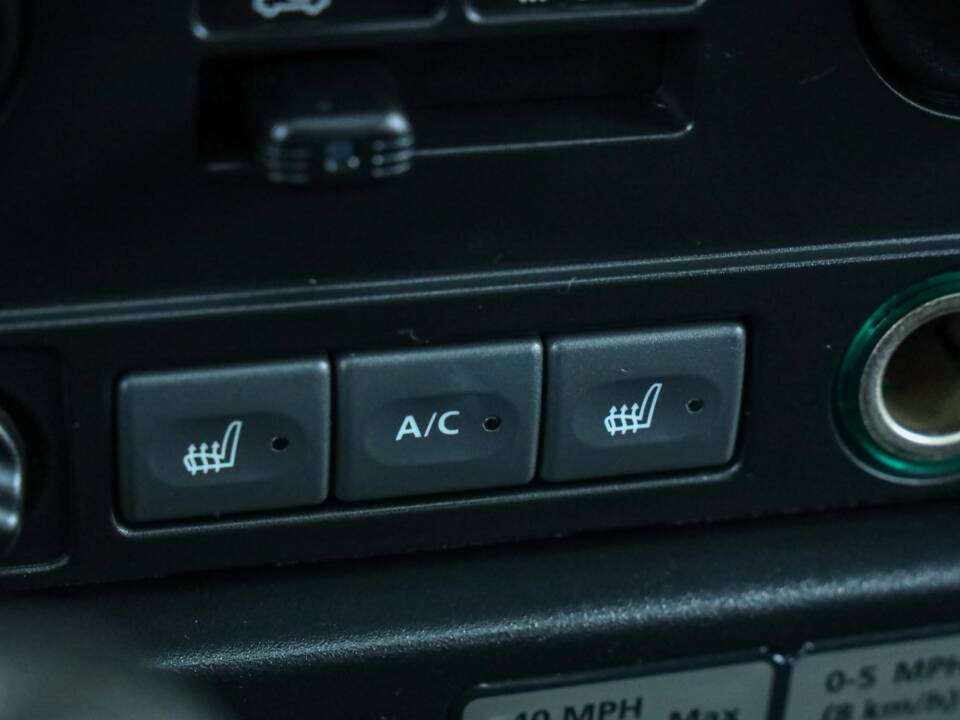 Image 41/50 of Land Rover Defender 90 (2013)