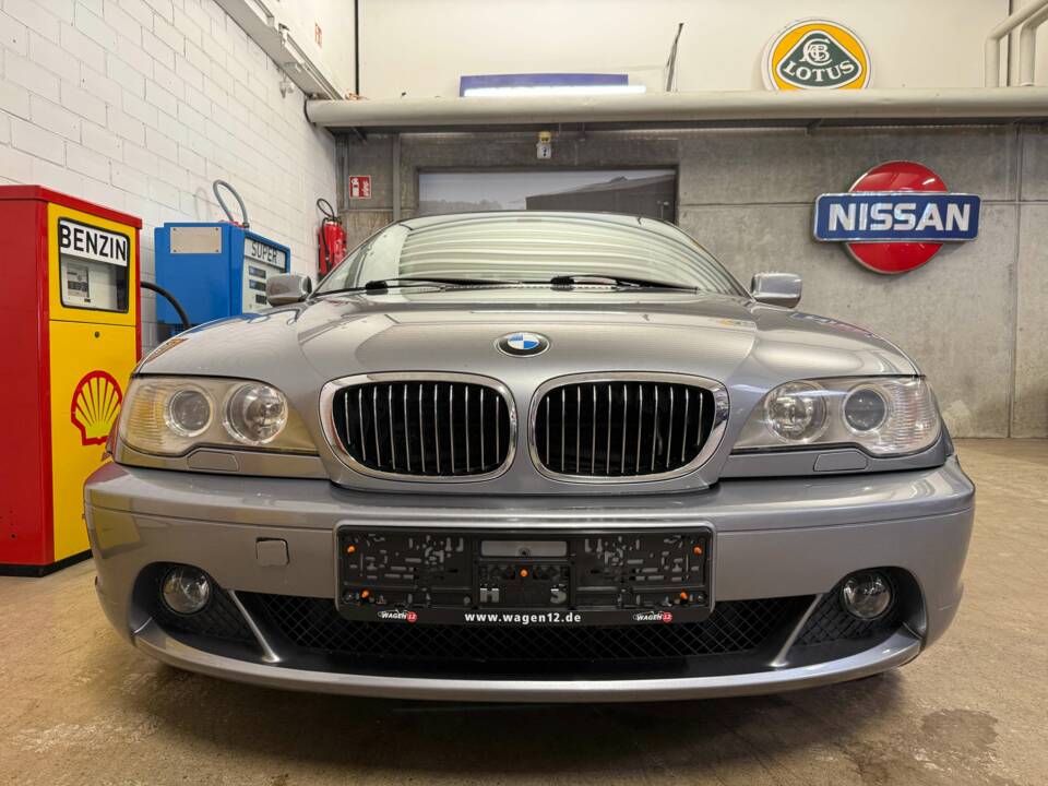 Image 3/19 of BMW 330Ci (2003)
