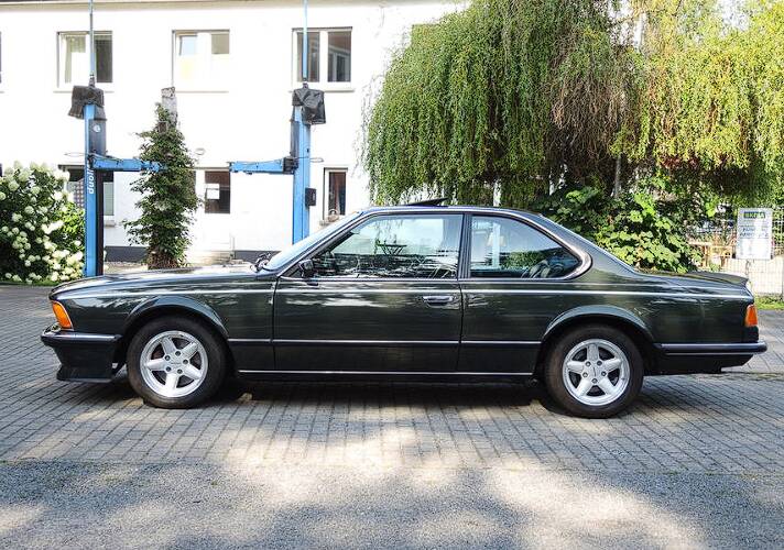 Bild 4/10 von BMW M 635 CSi (1984)