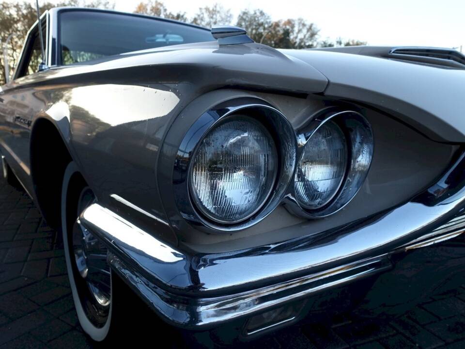 Bild 9/37 von Ford Thunderbird (1964)