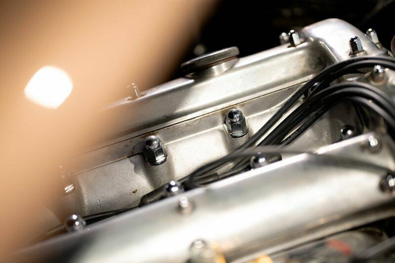 Image 46/50 of Jaguar XK 120 OTS (1952)