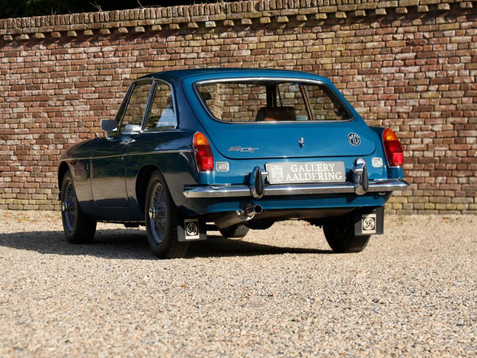 Immagine 49/50 di MG MGB GT (1971)