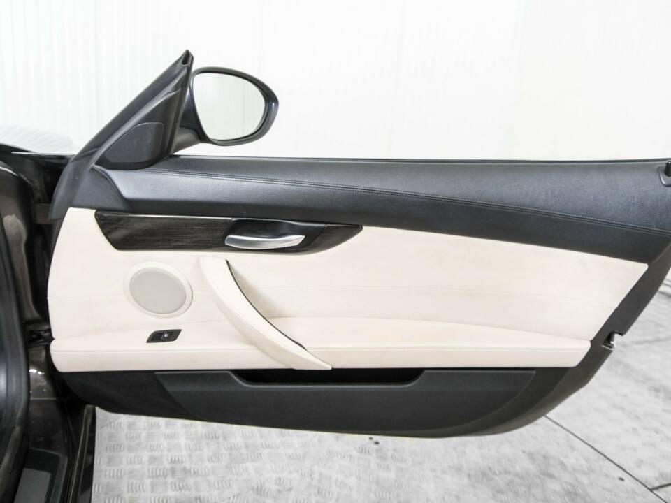 Image 35/50 of BMW Z4 sDrive23i (2009)