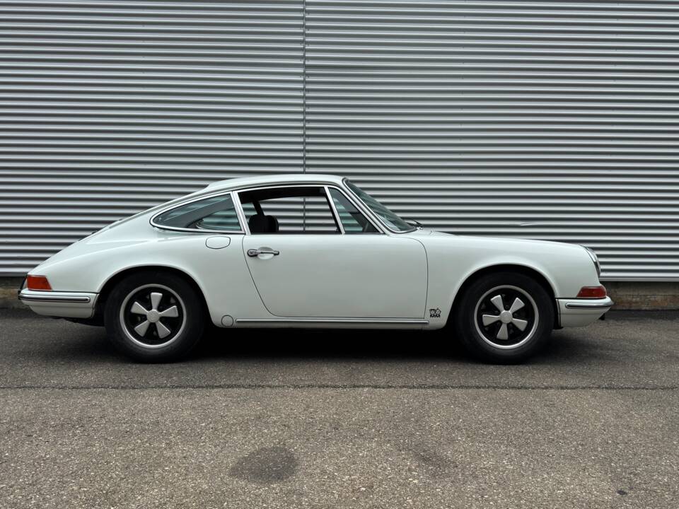 Afbeelding 35/57 van Porsche 911 2.4 T (1971)