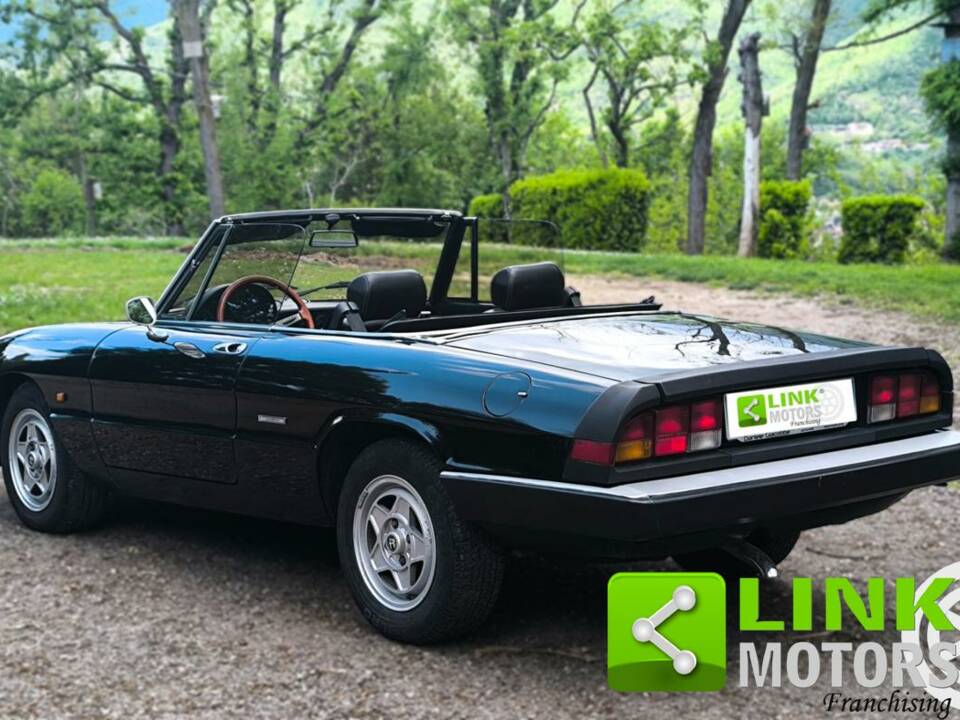 Bild 10/10 von Alfa Romeo 2.0 Spider (1986)