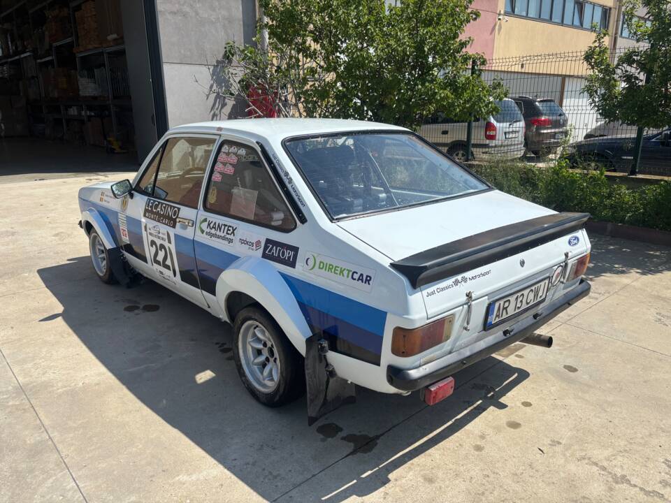 Image 6/84 de Ford Escort RS 2000 (1979)