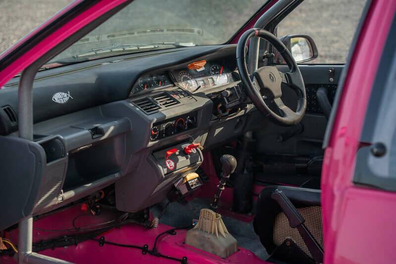 Imagen 42/50 de Renault Clio I 1.8 16V (1991)