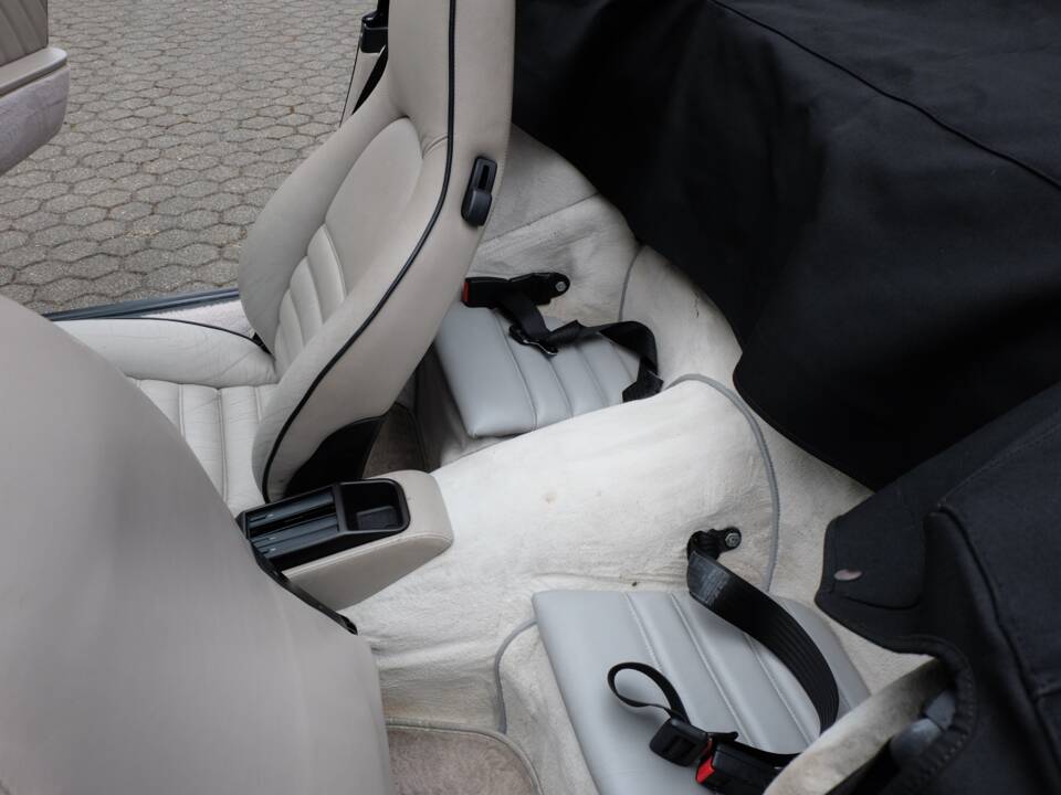 Afbeelding 27/59 van Porsche 911 Carrera 2 (1991)