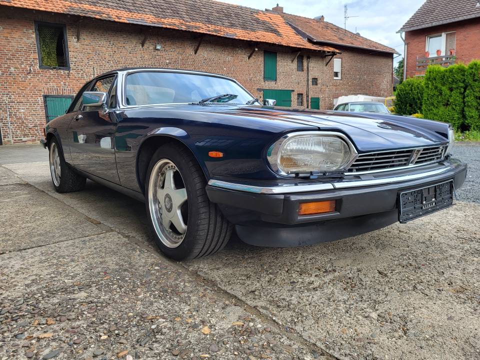 Image 10/38 de Jaguar XJ-SC H.E. (1986)