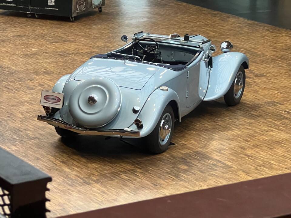 Image 20/39 de Citroën Traction Avant 11 BL Légère (1939)