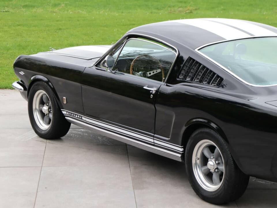 Bild 34/50 von Ford Mustang 289 (1966)
