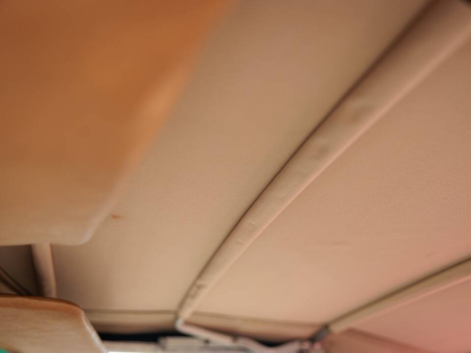 Image 47/50 of Mercedes-Benz 420 SL (1988)