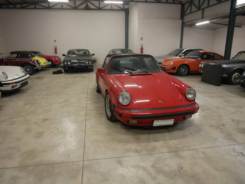 Bild 1/21 von Porsche 911 Carrera 3.2 (1987)