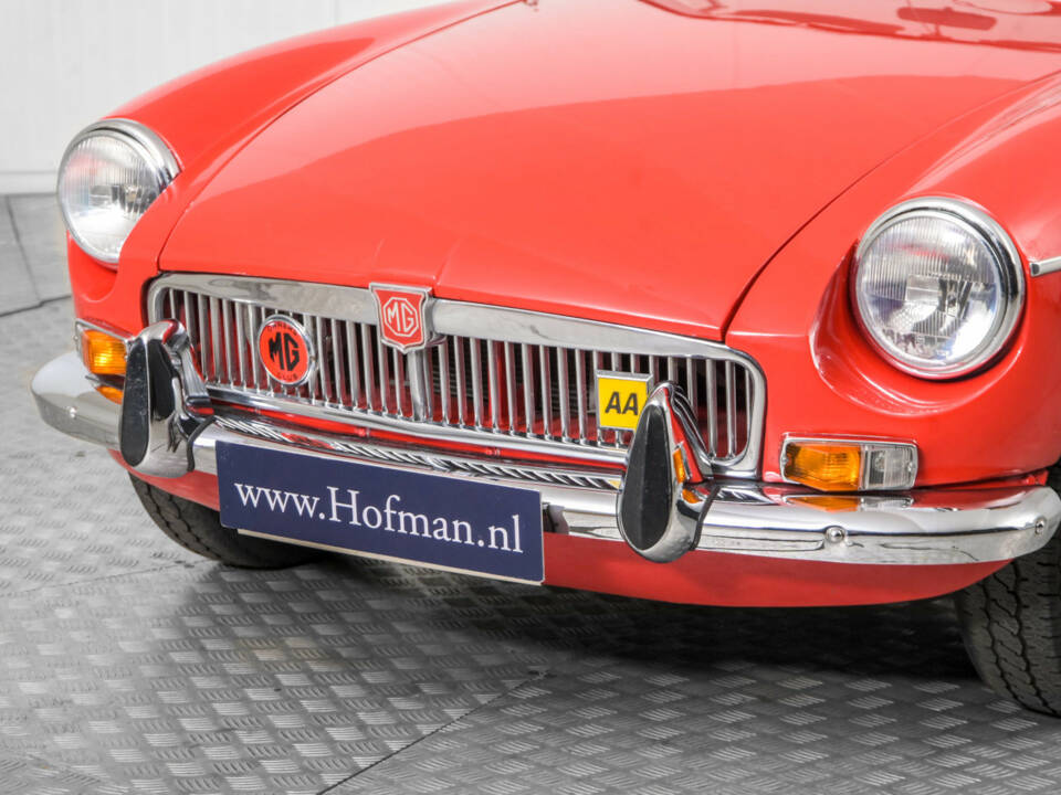 Bild 19/50 von MG MGB (1971)
