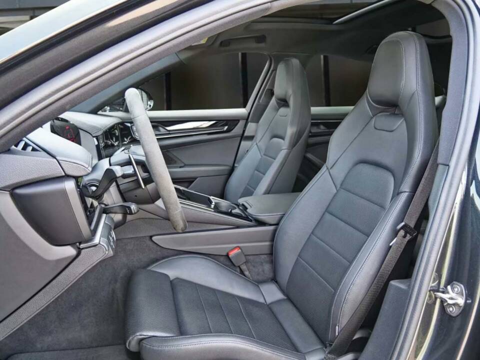 Image 5/10 of Porsche Panamera 4 E-Hybrid (2024)