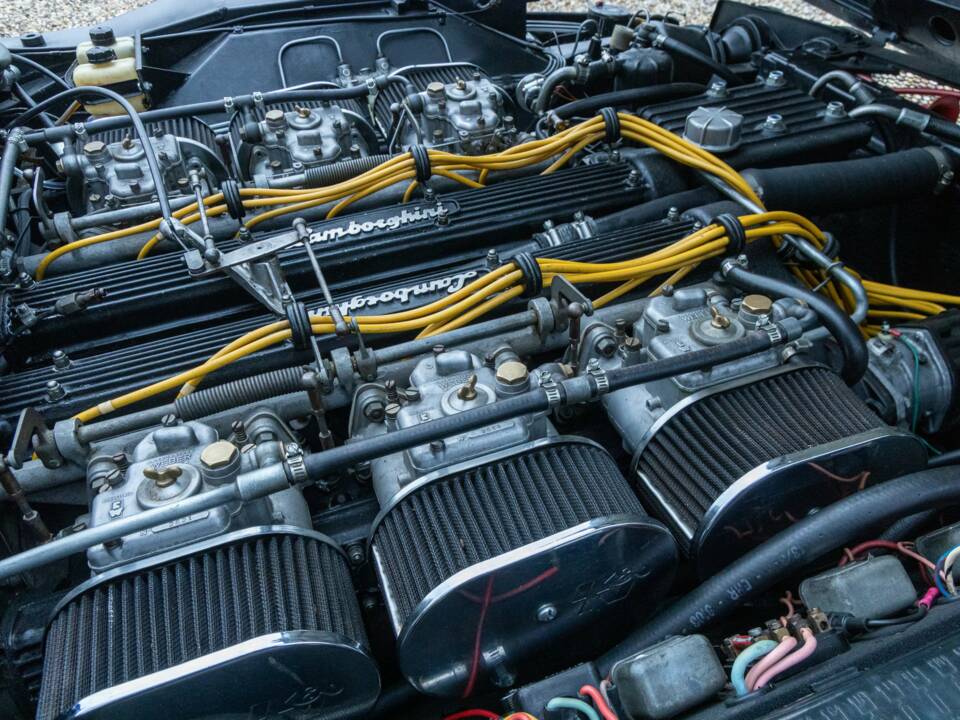 Afbeelding 13/50 van Lamborghini Espada 400 GT (1973)