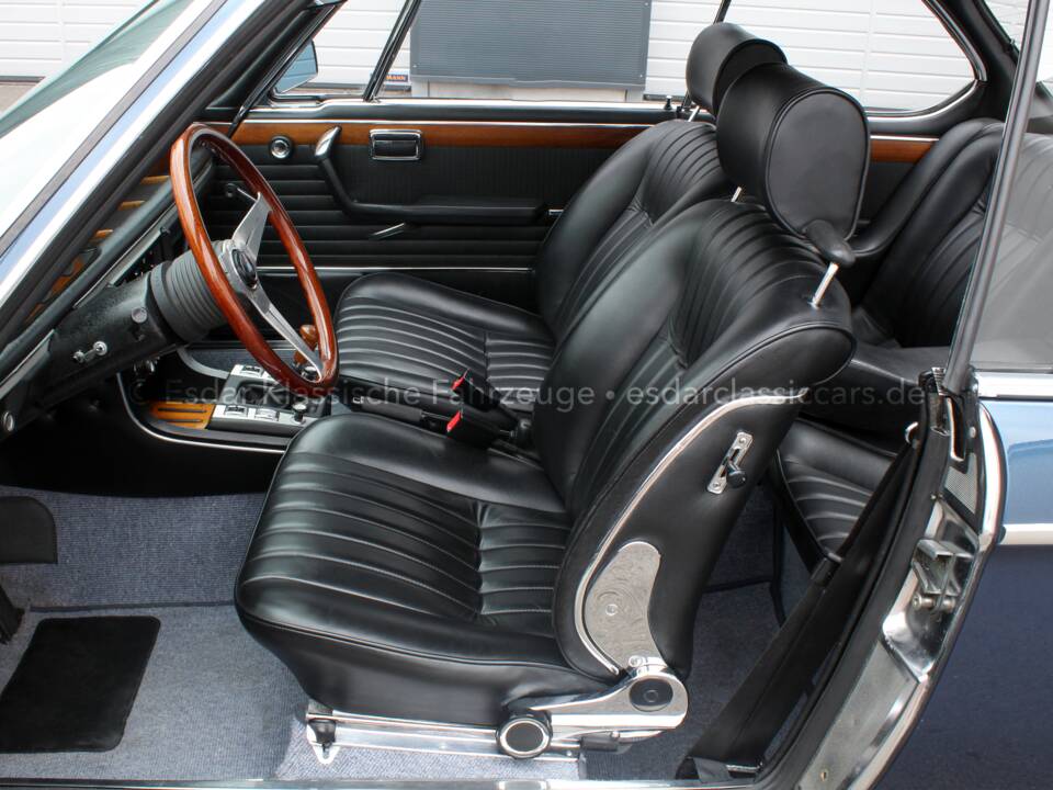 Image 4/42 de BMW 3.0 CSi (1972)