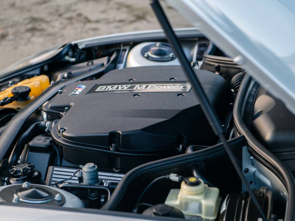 Bild 29/33 von BMW Z8 (2001)