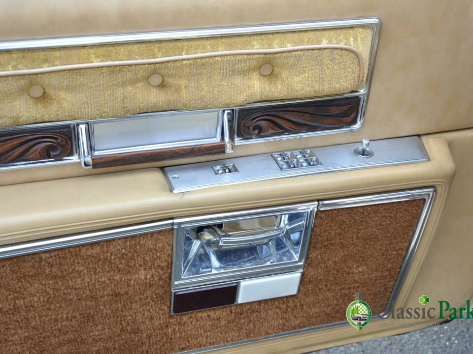 Immagine 13/50 di Buick Electra 225 Hardtop (1976)