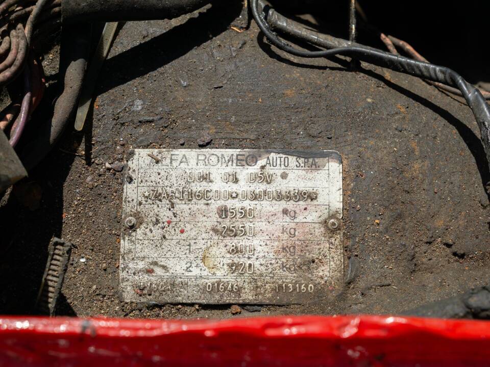 Image 21/25 of Alfa Romeo GTV 6 2.5 (1984)