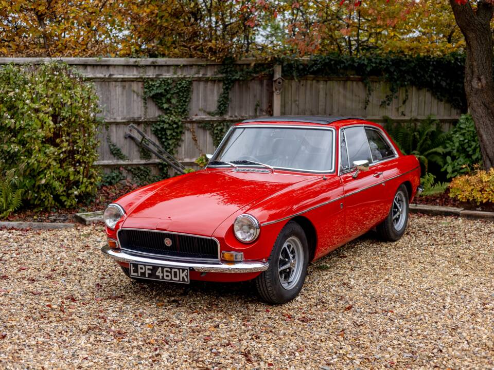 Image 12/39 de MG MGB GT (1972)