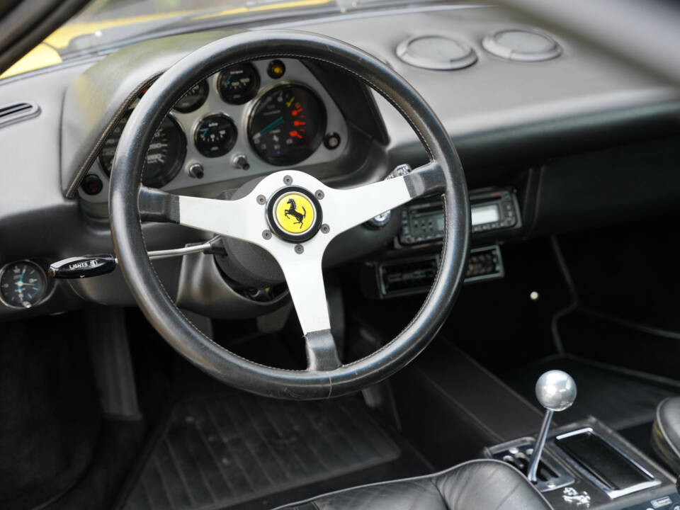 Immagine 28/50 di Ferrari 308 GTB (1976)