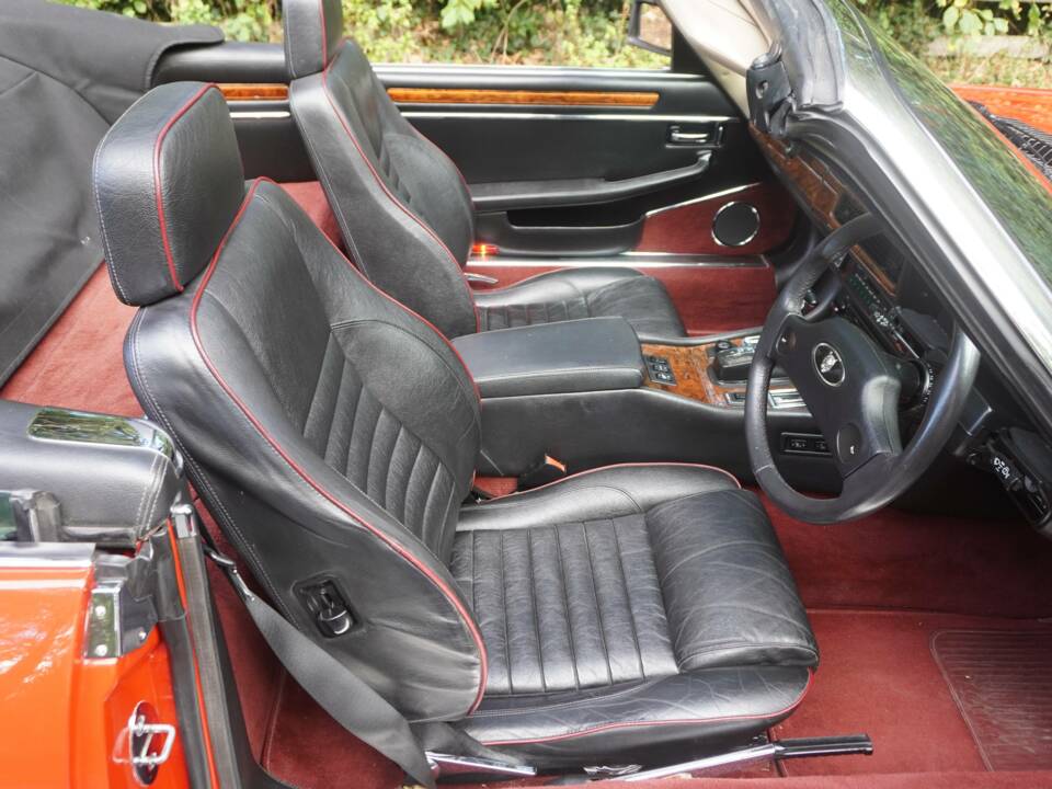 Image 9/23 de Jaguar XJS 5.3 V12 (1989)