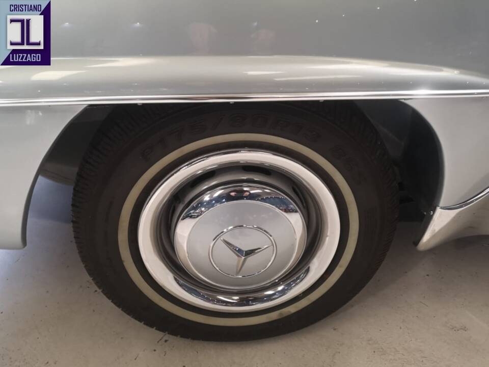 Image 14/42 of Mercedes-Benz 190 SL (1956)