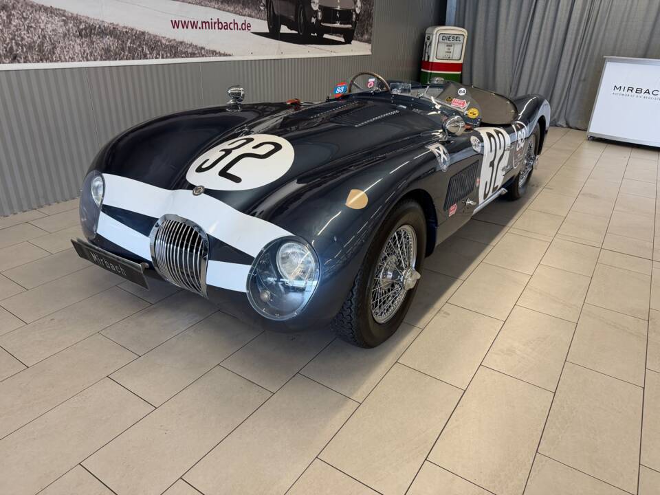 Image 2/24 de Suffolk C-Type Jaguar (1954)