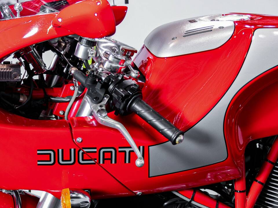 Bild 15/46 von Ducati DUMMY (2002)