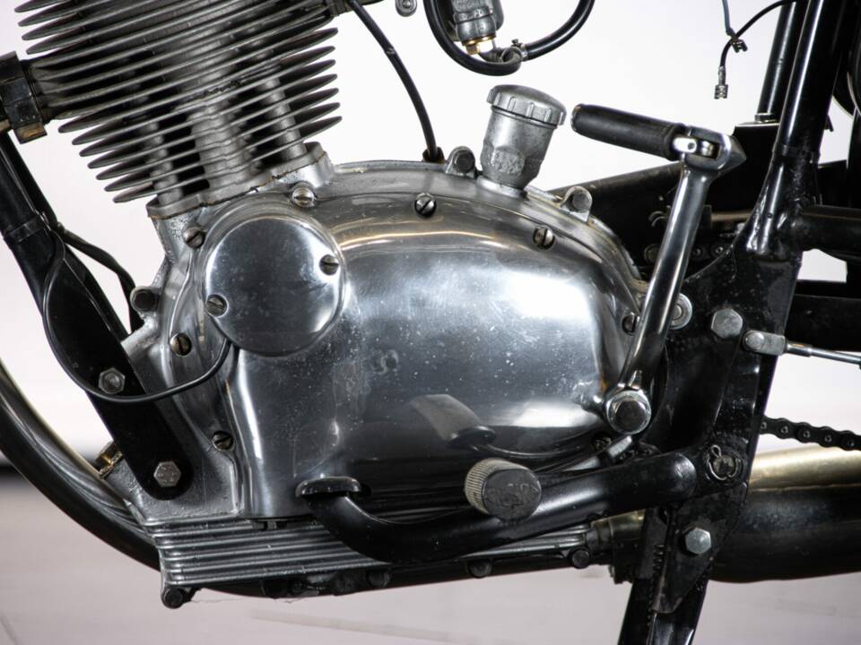 Immagine 15/50 di Gilera Giubileo 125 (1962)