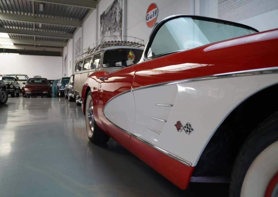 Image 25/50 of Chevrolet Corvette (1958)