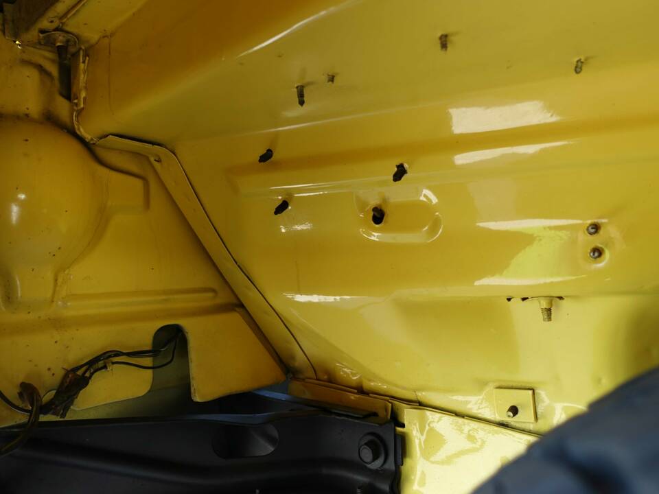 Image 47/57 of Plymouth Duster (1970)