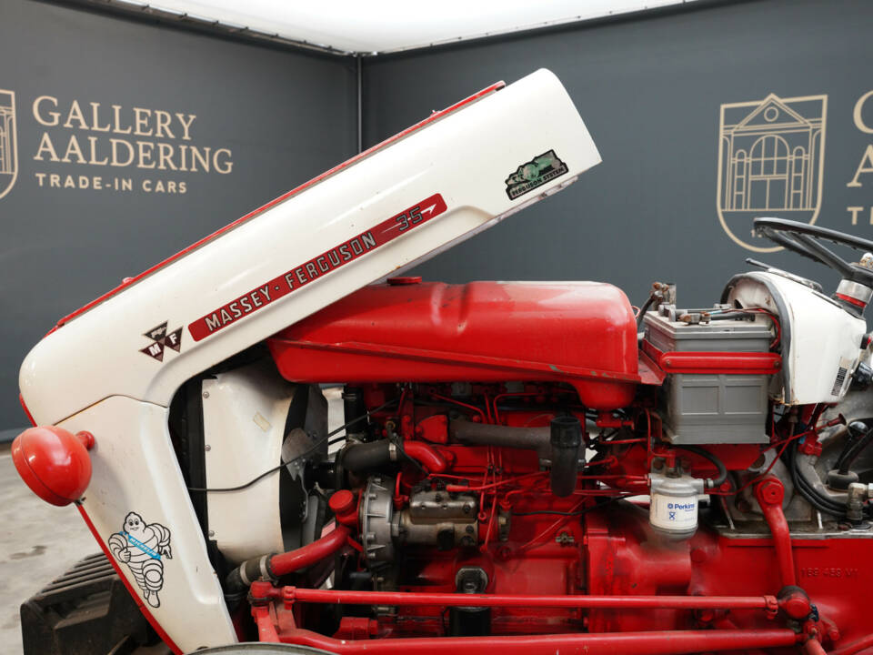 Image 23/46 of Massey-Ferguson MF 35 (1958)