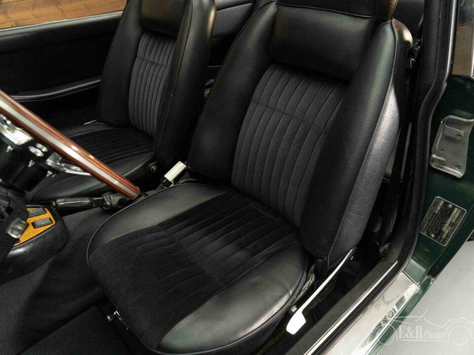 Image 13/19 of Triumph Stag (1971)