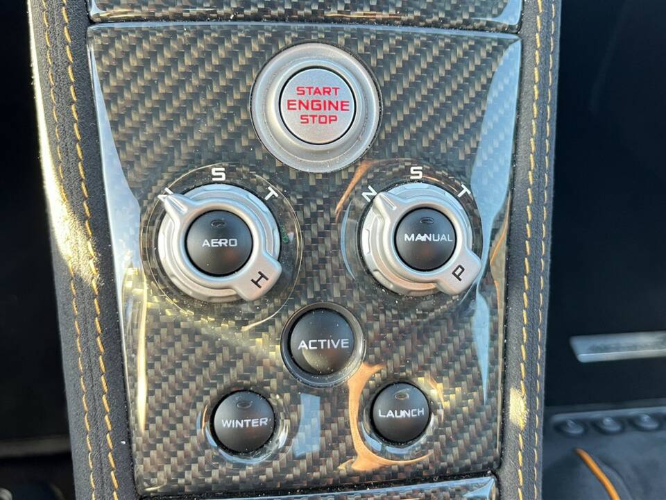 Bild 25/48 von McLaren 650S Spider (2014)