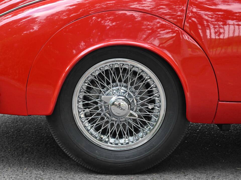 Bild 12/50 von Jaguar Mk II 2.4 (1961)