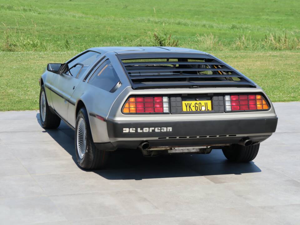 Immagine 3/50 di DeLorean DMC-12 (1981)