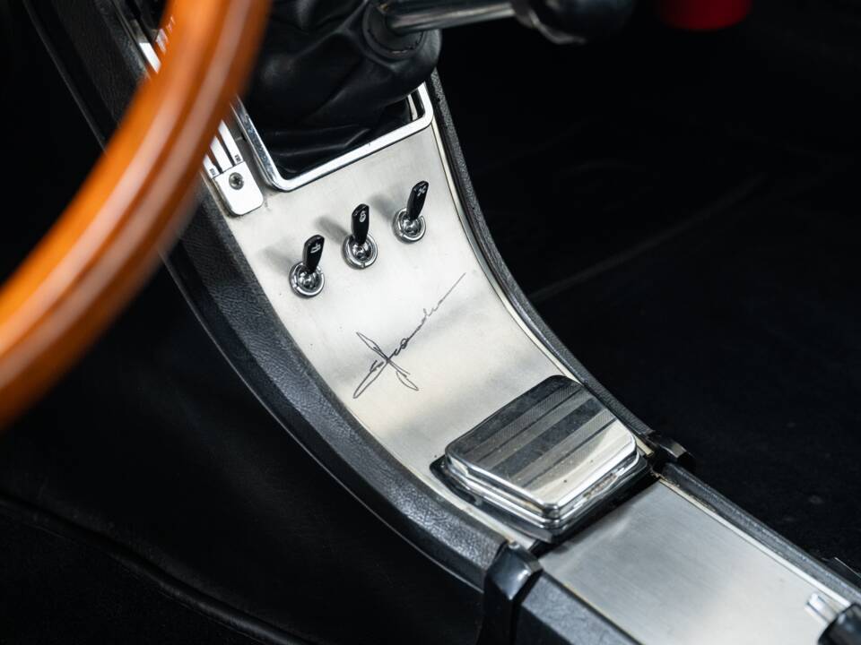 Image 15/40 of Alfa Romeo Junior Zagato GT 1600 (1973)