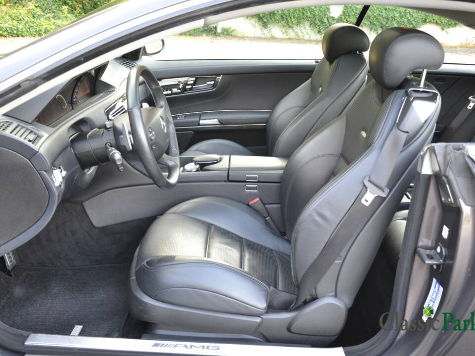 Immagine 9/50 di Mercedes-Benz CL 63 AMG (2007)