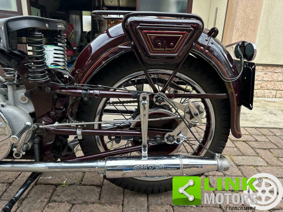Image 7/10 de Moto Guzzi DUMMY (1935)