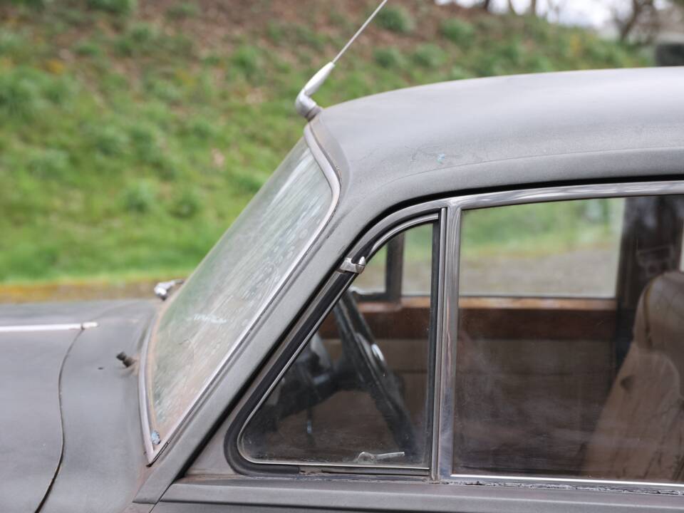 Image 39/50 of Bentley S 1 (1956)
