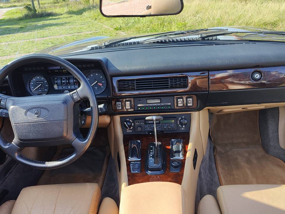 Imagen 24/44 de Jaguar XJ-S Convertible (1990)