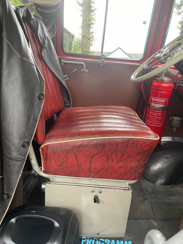 Bild 33/41 von Mercedes-Benz O 319 D (1966)
