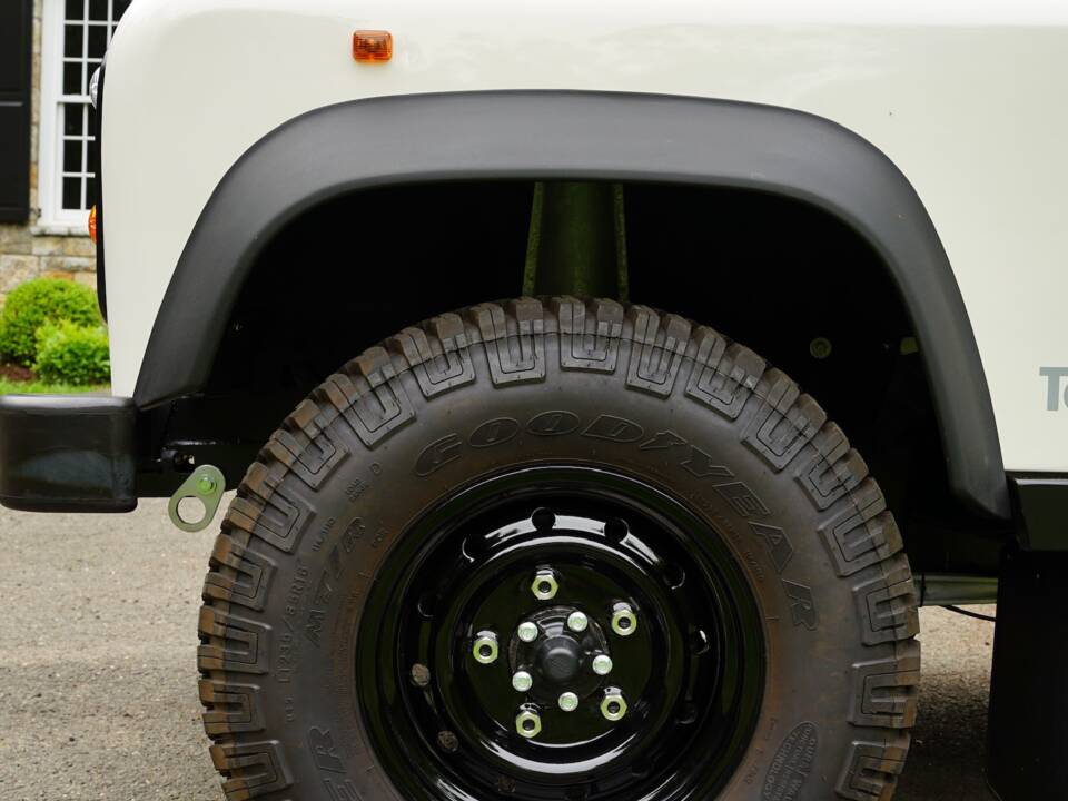 Image 31/96 of Land Rover Defender 90 (1995)