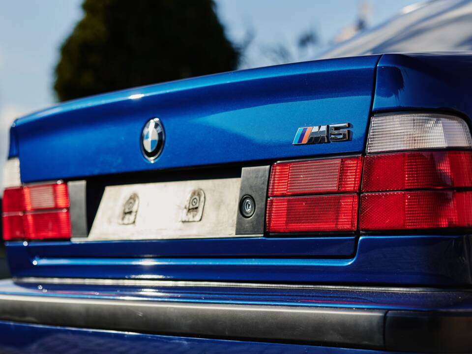 Bild 7/18 von BMW M5 (1992)