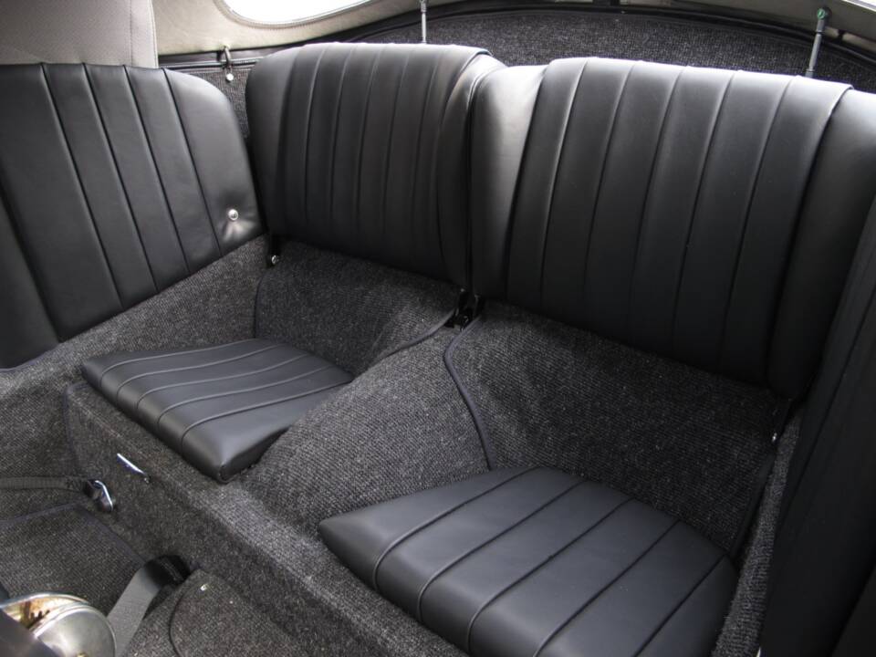 Image 46/100 of Porsche 356 B 1600 Super (1961)
