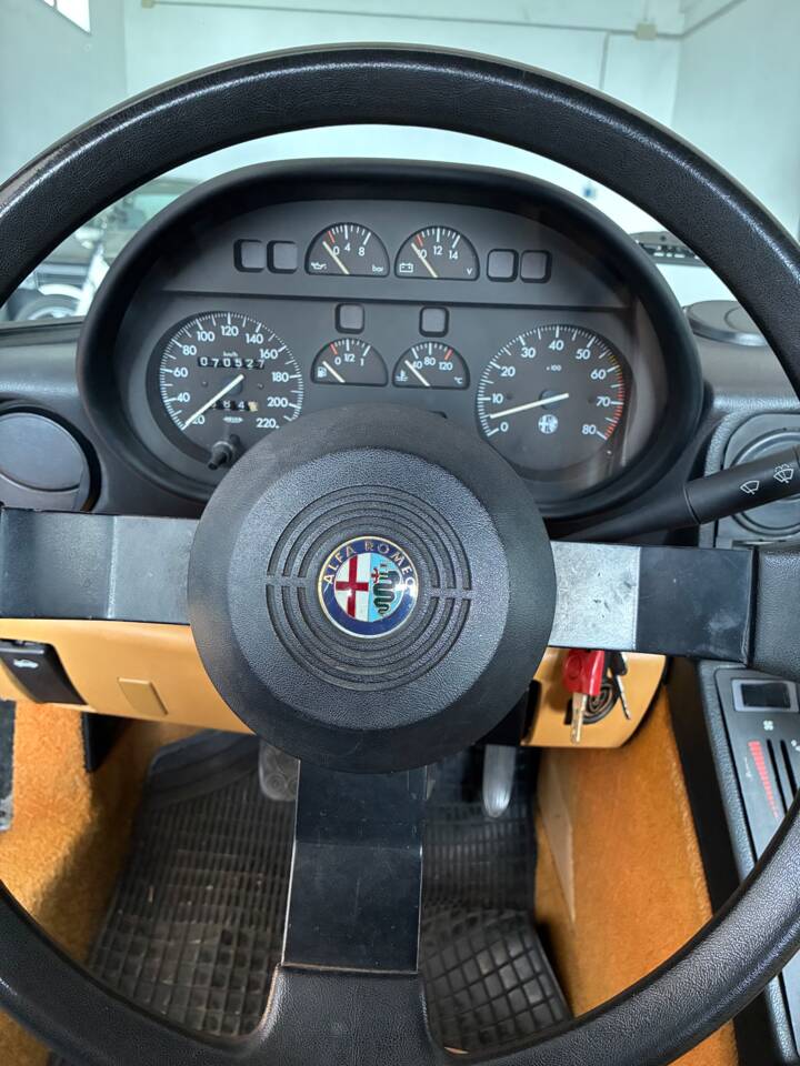 Image 12/23 of Alfa Romeo 1.6 Spider (1991)